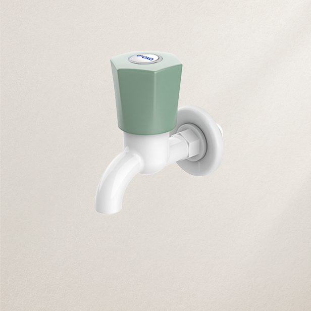 HFT - SHORT BODY BIB COCK WITH FOAM FLANGE
